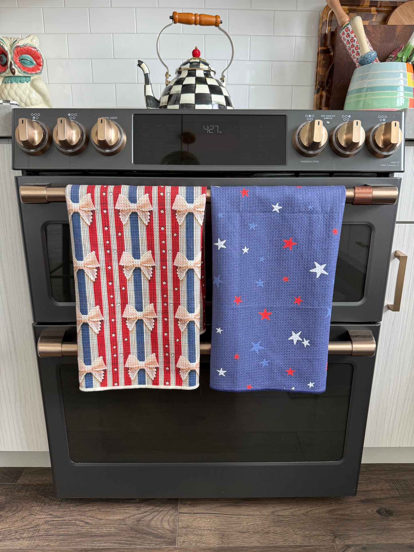 Abigail: Double-Sided Hand Towel