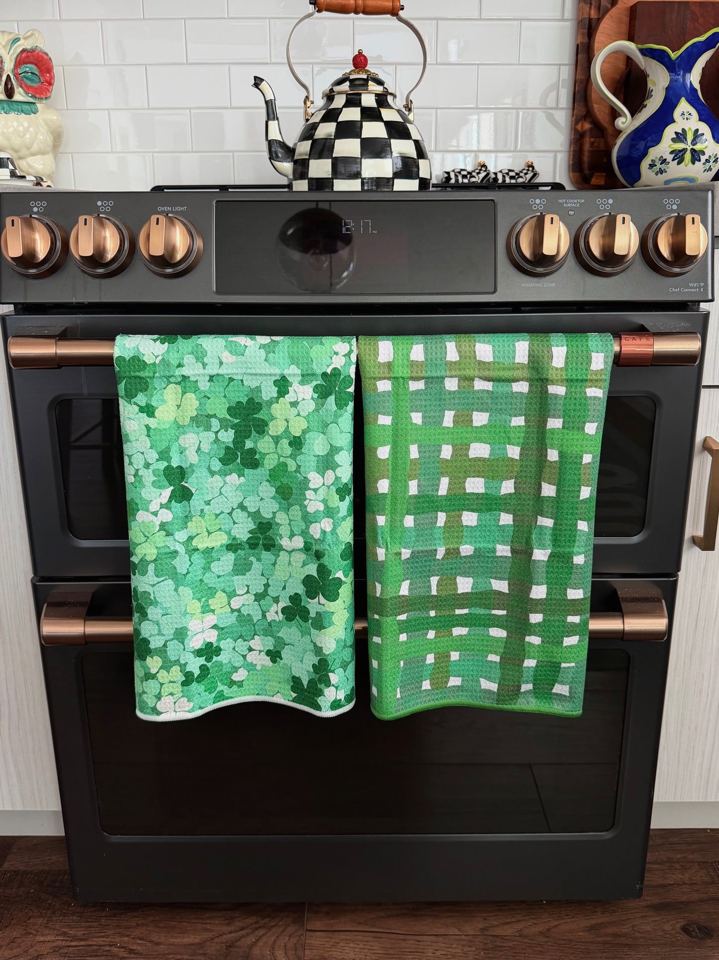 Shamrock Sprinkle/Lucky Plaid: 2 Double Sided-Hand Towels