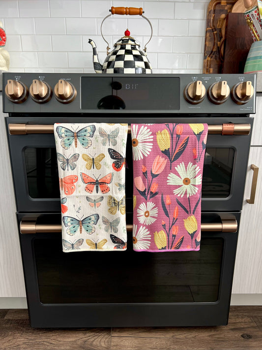Wings/Flower Farm: 2 Double Sided-Hand Towels