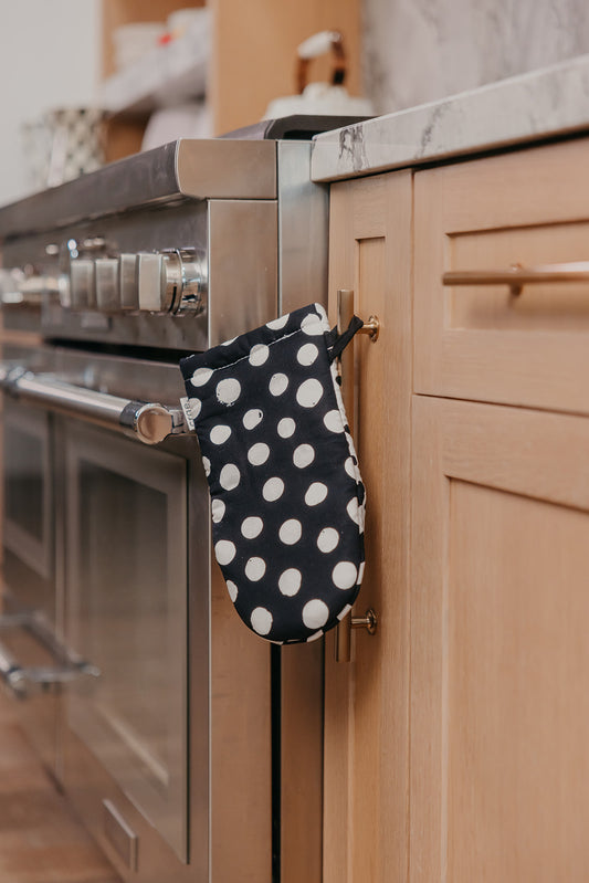 Polka Dottie Oven Mitt