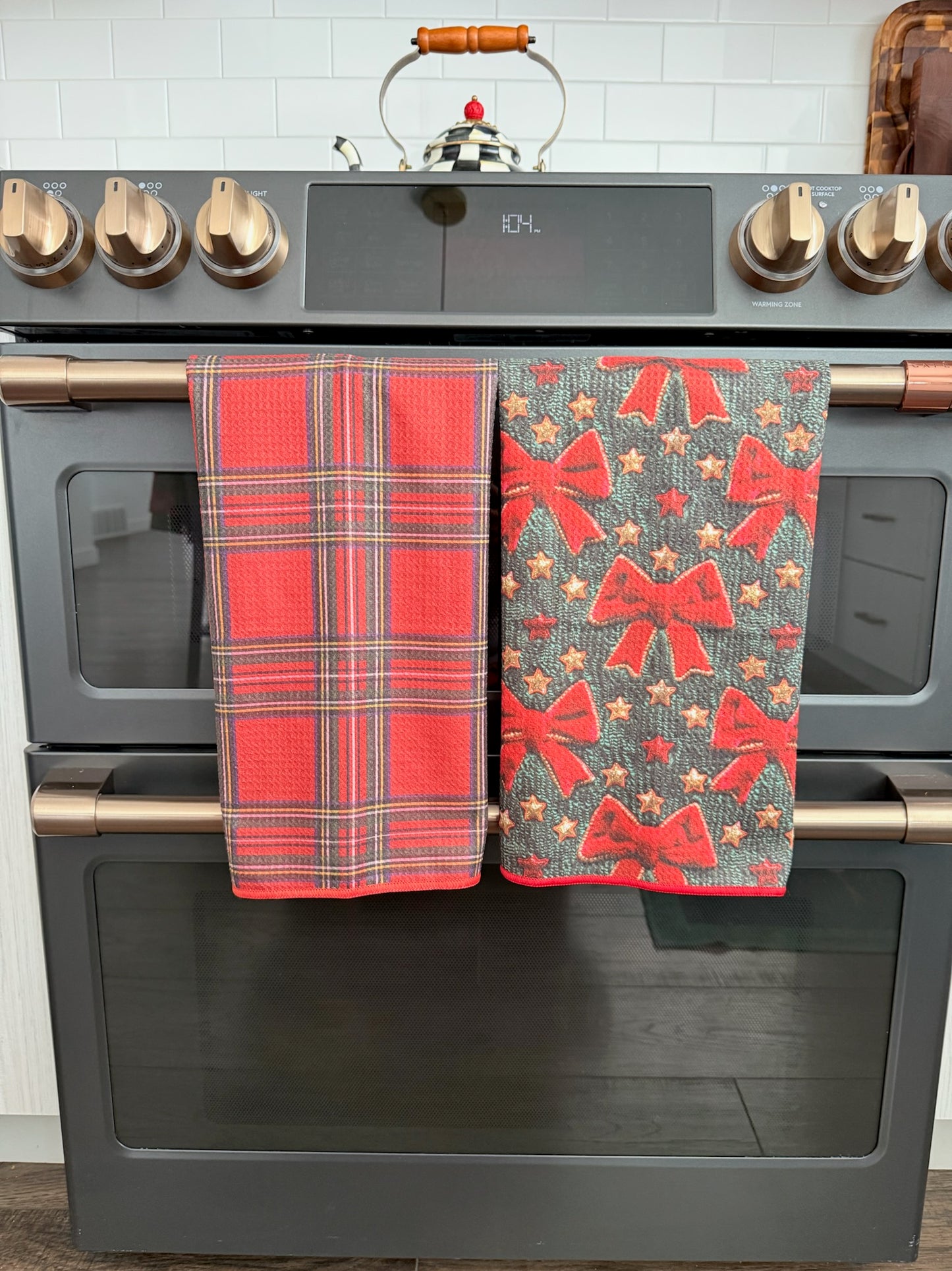 Velveteen: Double-Sided Hand Towel