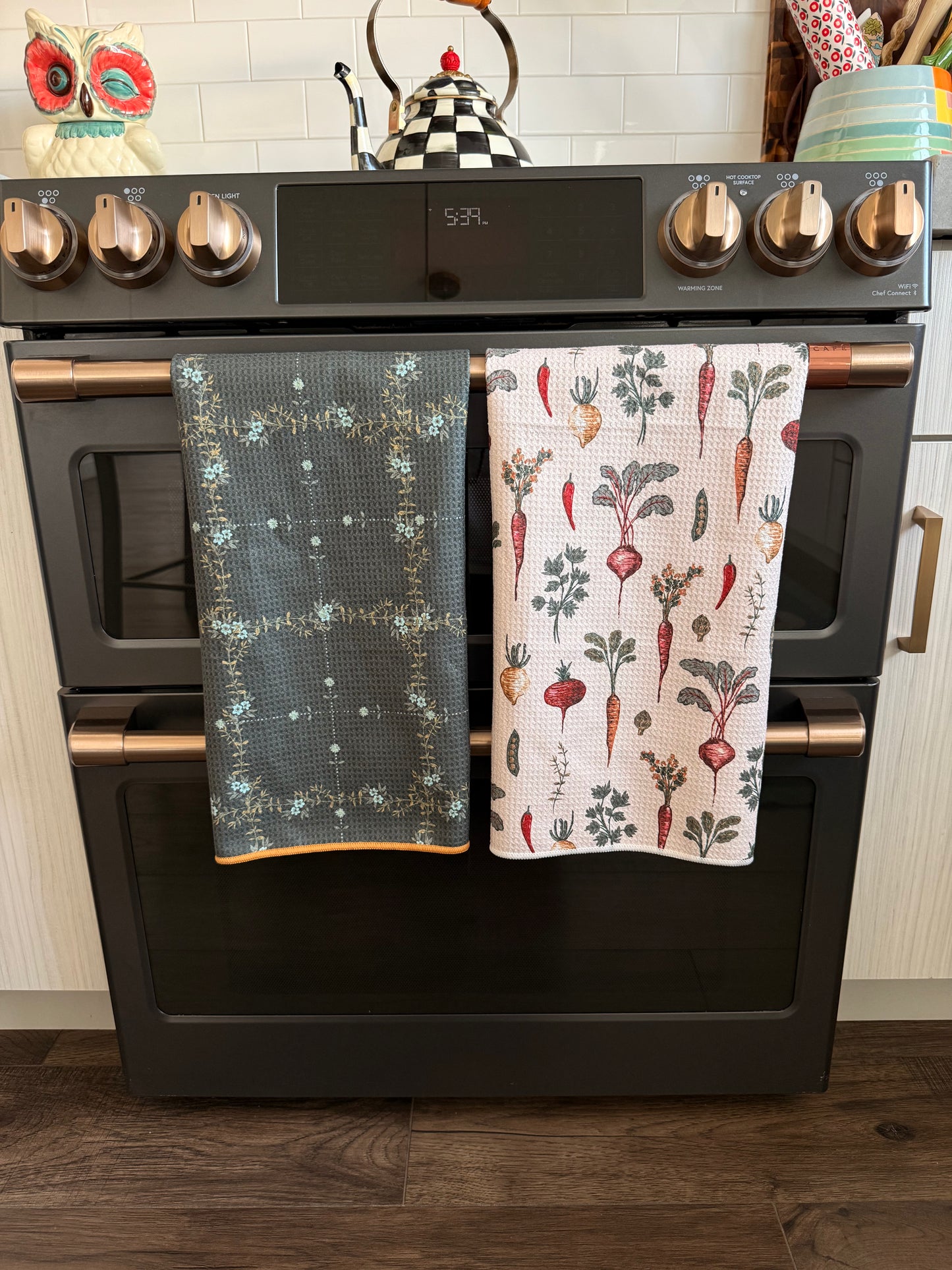 Dig Up Some Dirt: Double-Sided Hand Towel