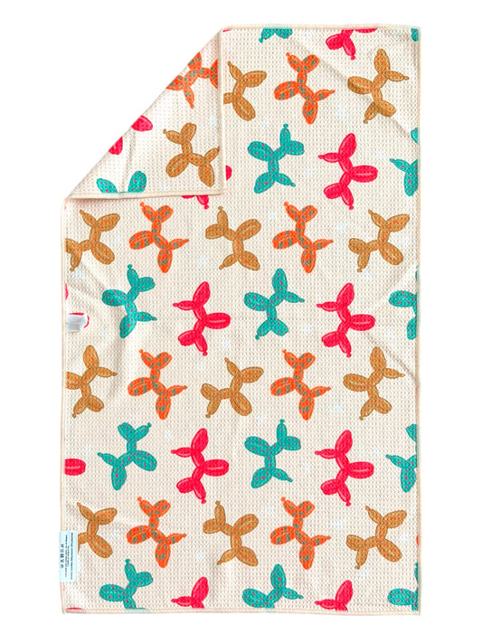Twist & Shout: Double-Sided Hand Towel