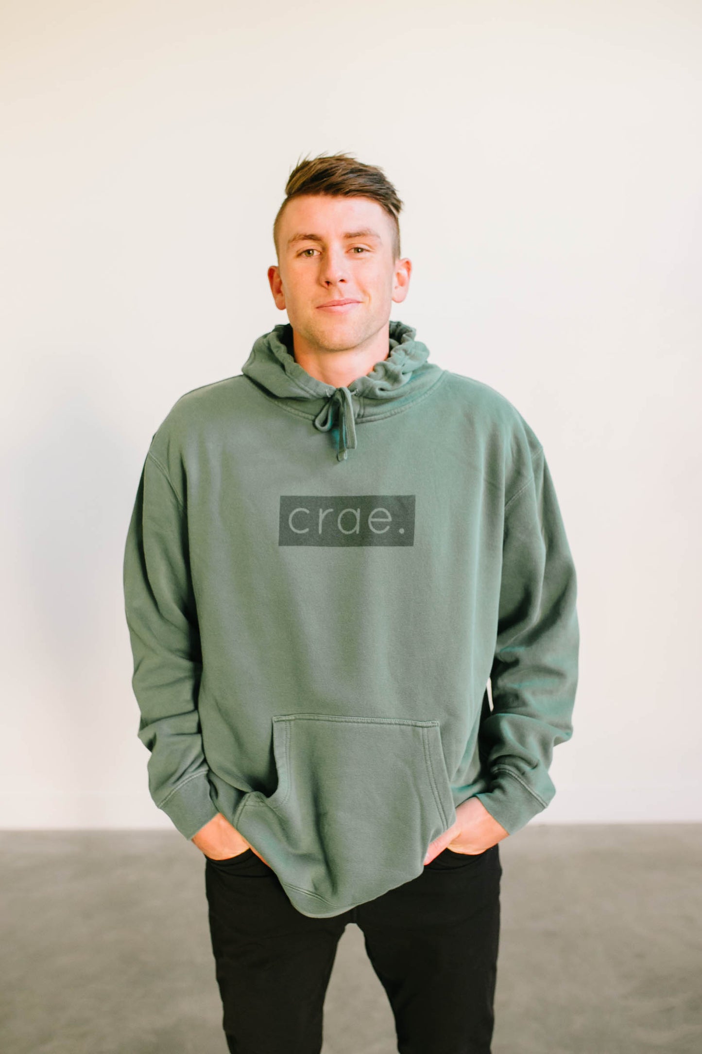 Hooded crae. Sweatshirt