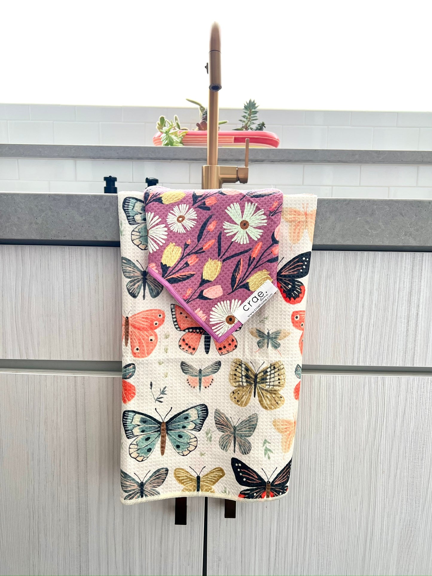 Wings/Flower Farm: Double Sided-Hand Towel Washcloth Set