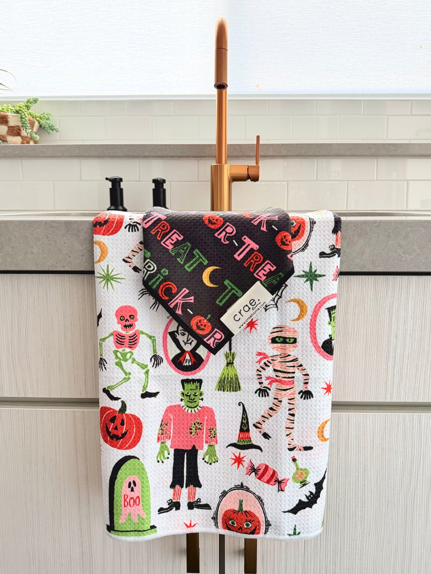 The Boo Bazaar/Midnight Treats: Double Sided-Hand Towel Washcloth Set