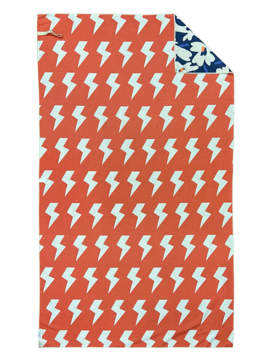 Aqua Daisy Pool Towel: Reversible