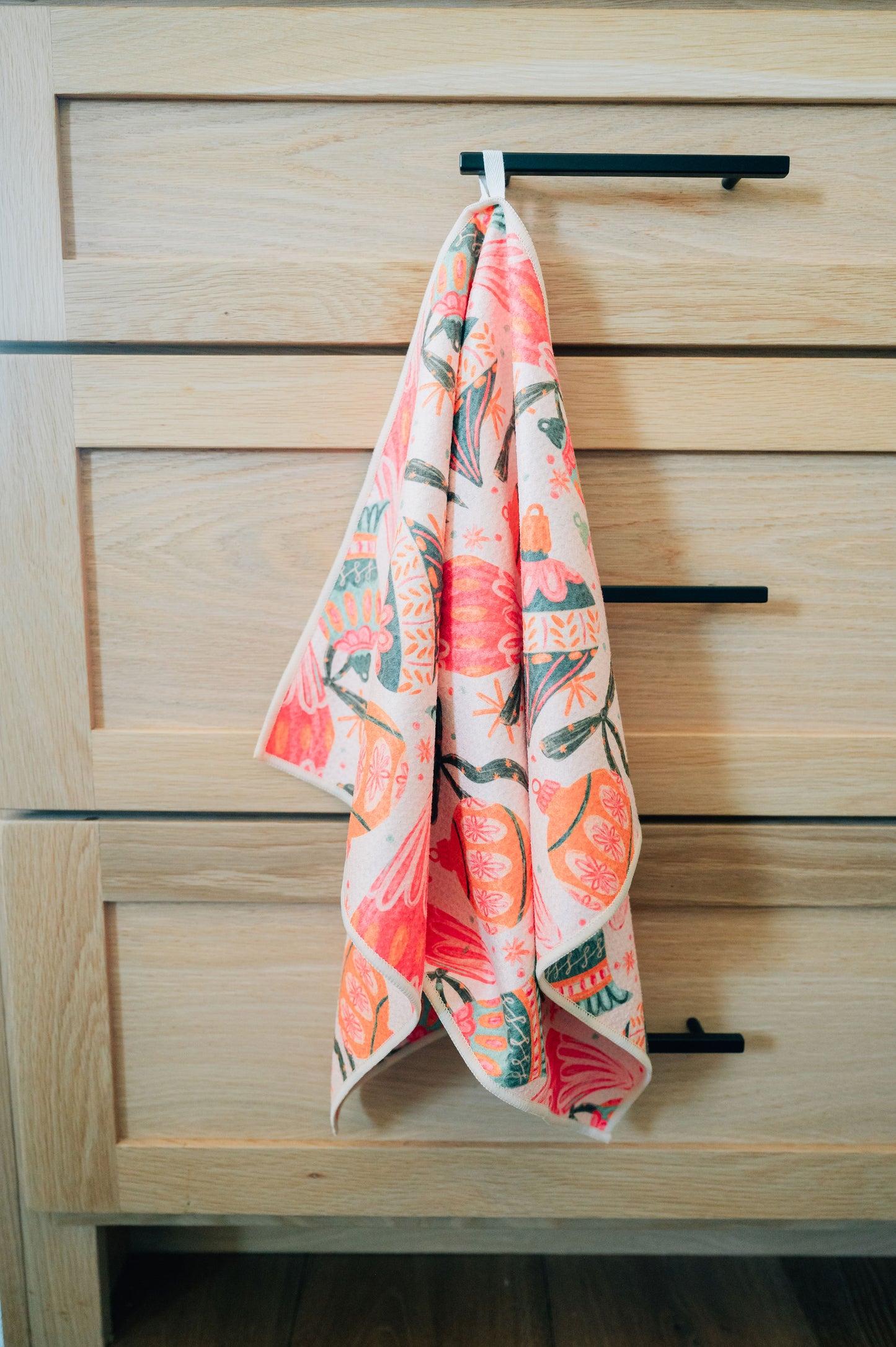 Bauble: Double-Sided Hand Towel