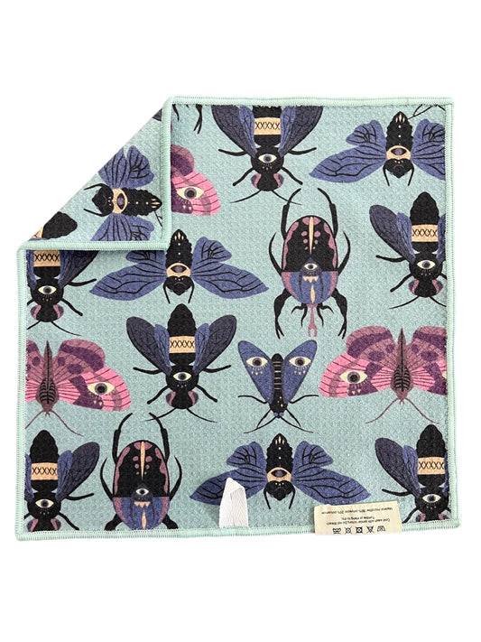 Eye’ll Bee Watching: Double-Sided Washcloth