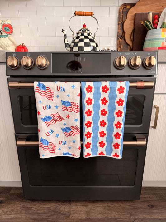 Liberty Wave: Double-Sided Hand Towel