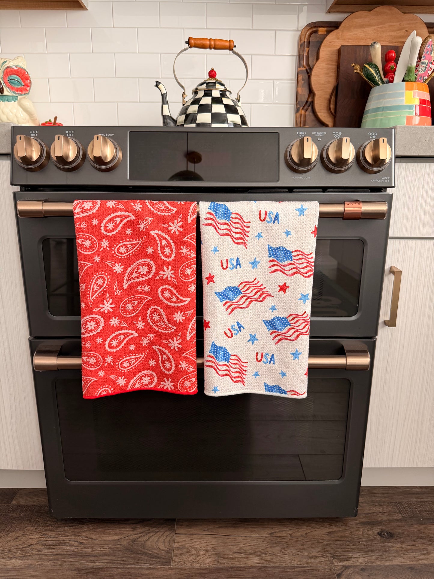 Liberty Wave: Double-Sided Hand Towel
