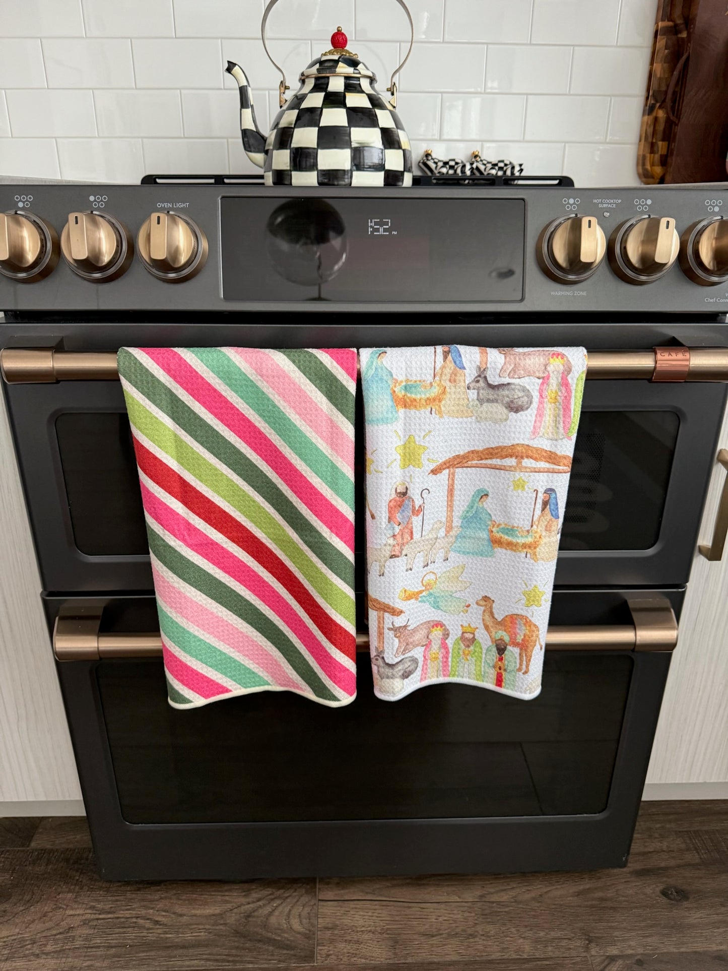 Pixie: Double-Sided Hand Towel