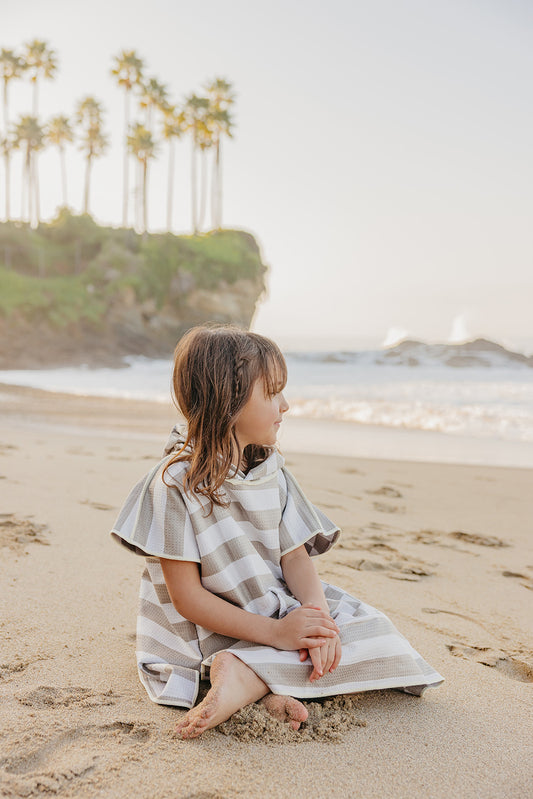 Sandy Cheeks: Reversible Poncho