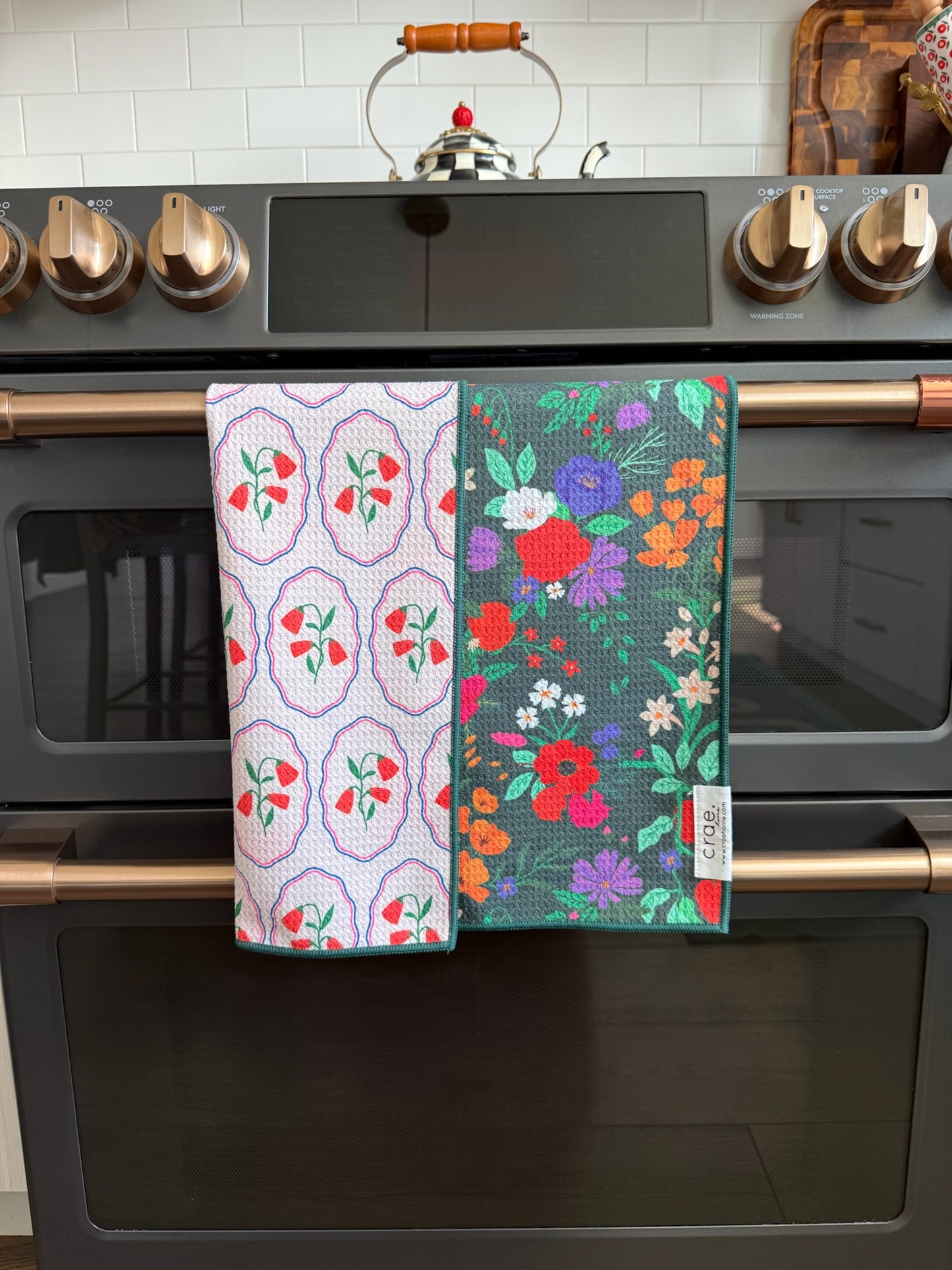 LaRae: Reversible Hand Towel