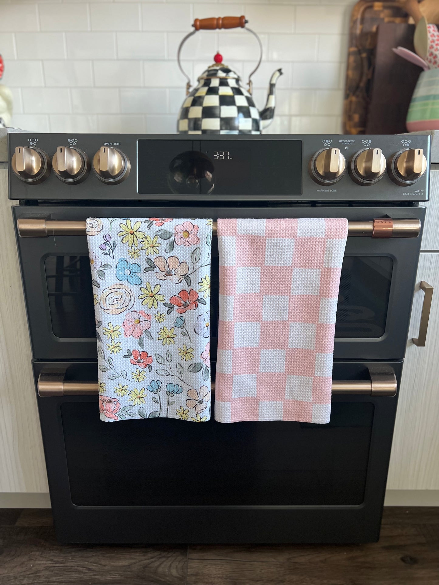 Room for Flowers: Single-Sided Hand Towel