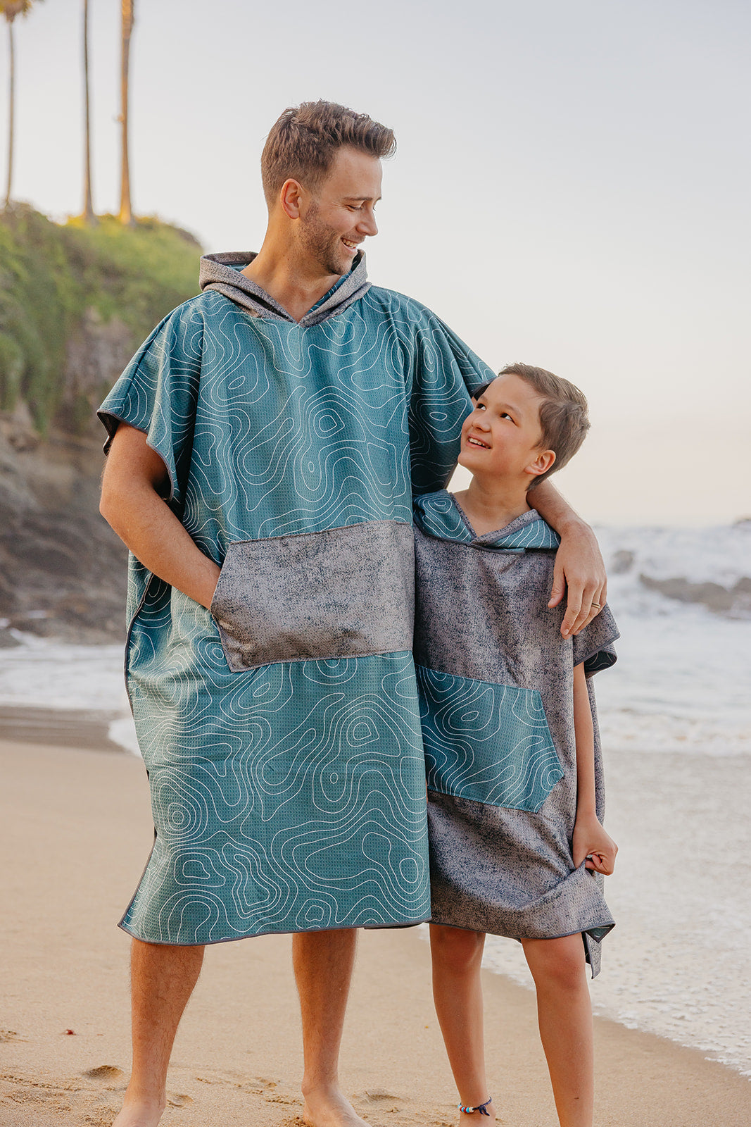 Shae: Reversible Poncho