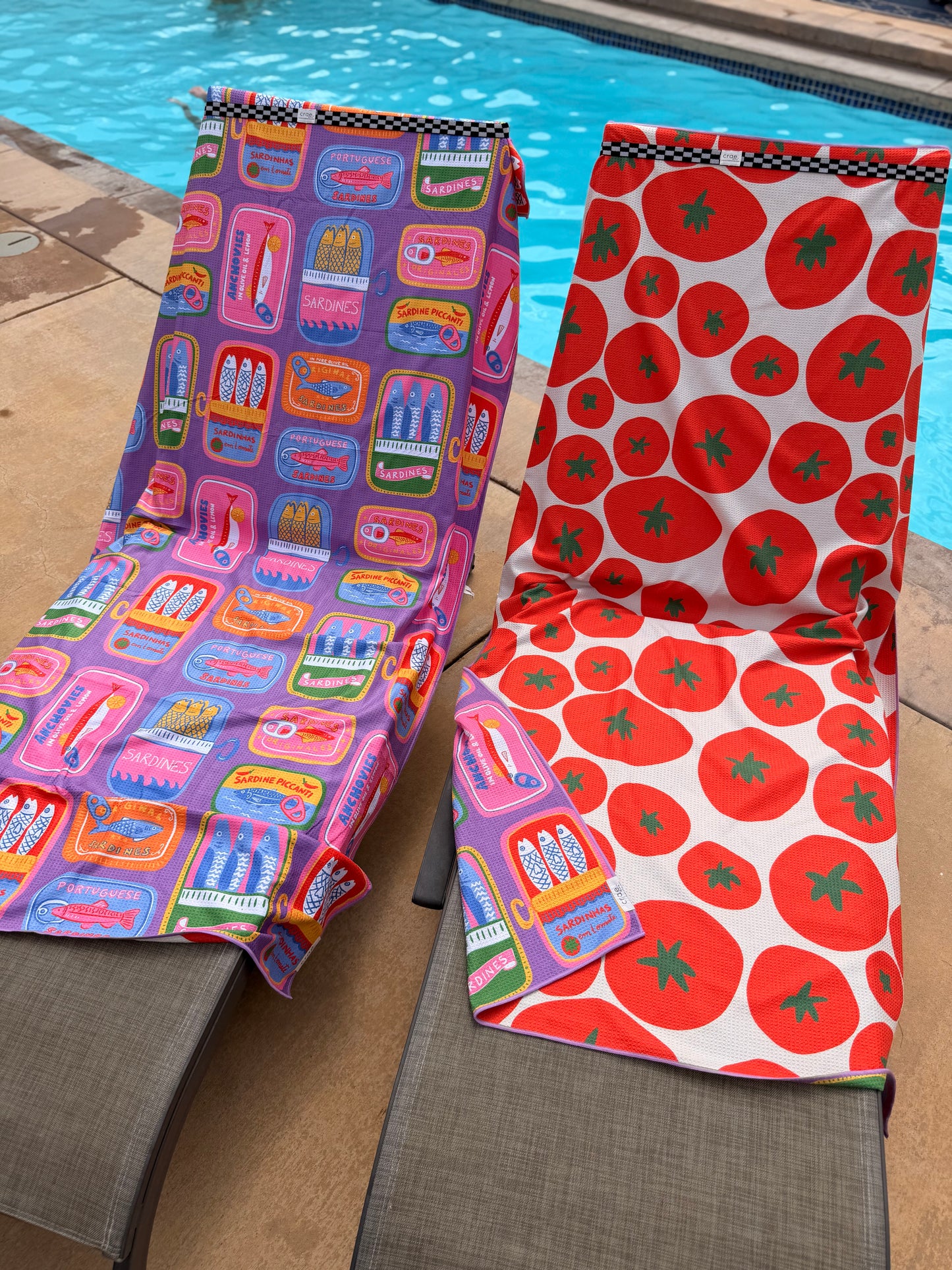 Tin-ato Pool Towel: Reversible
