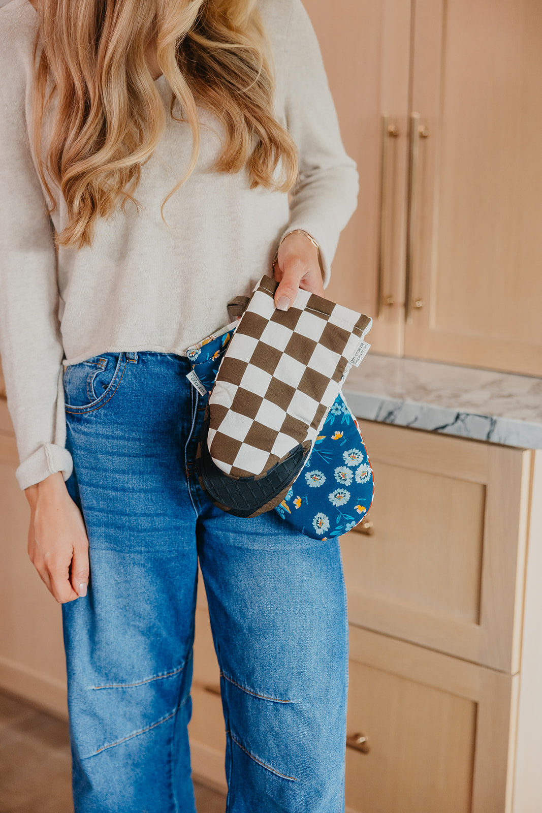 Kristine Oven Mitt
