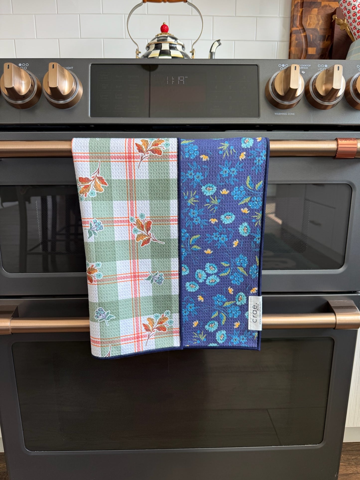 Kristine: Reversible Hand Towel