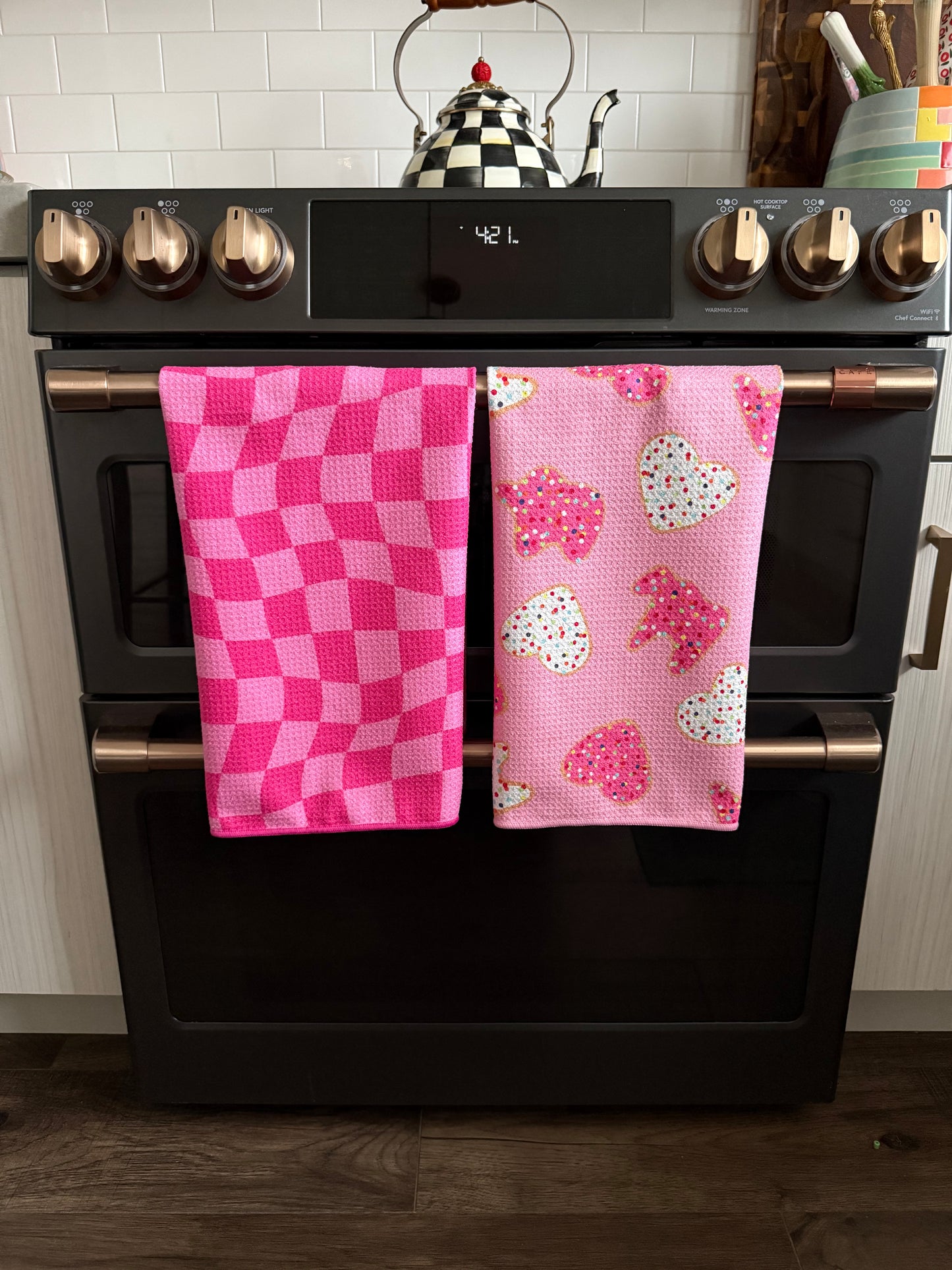 Pinkstir: Double-Sided Hand Towel