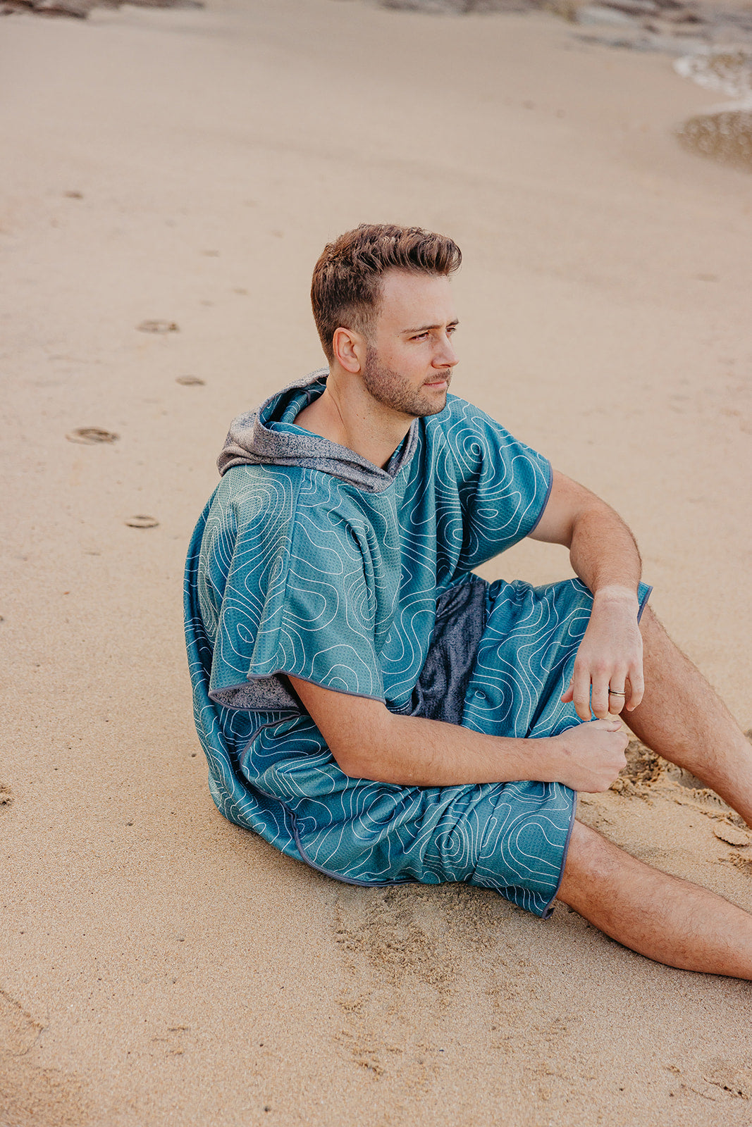 Shae: Reversible Poncho