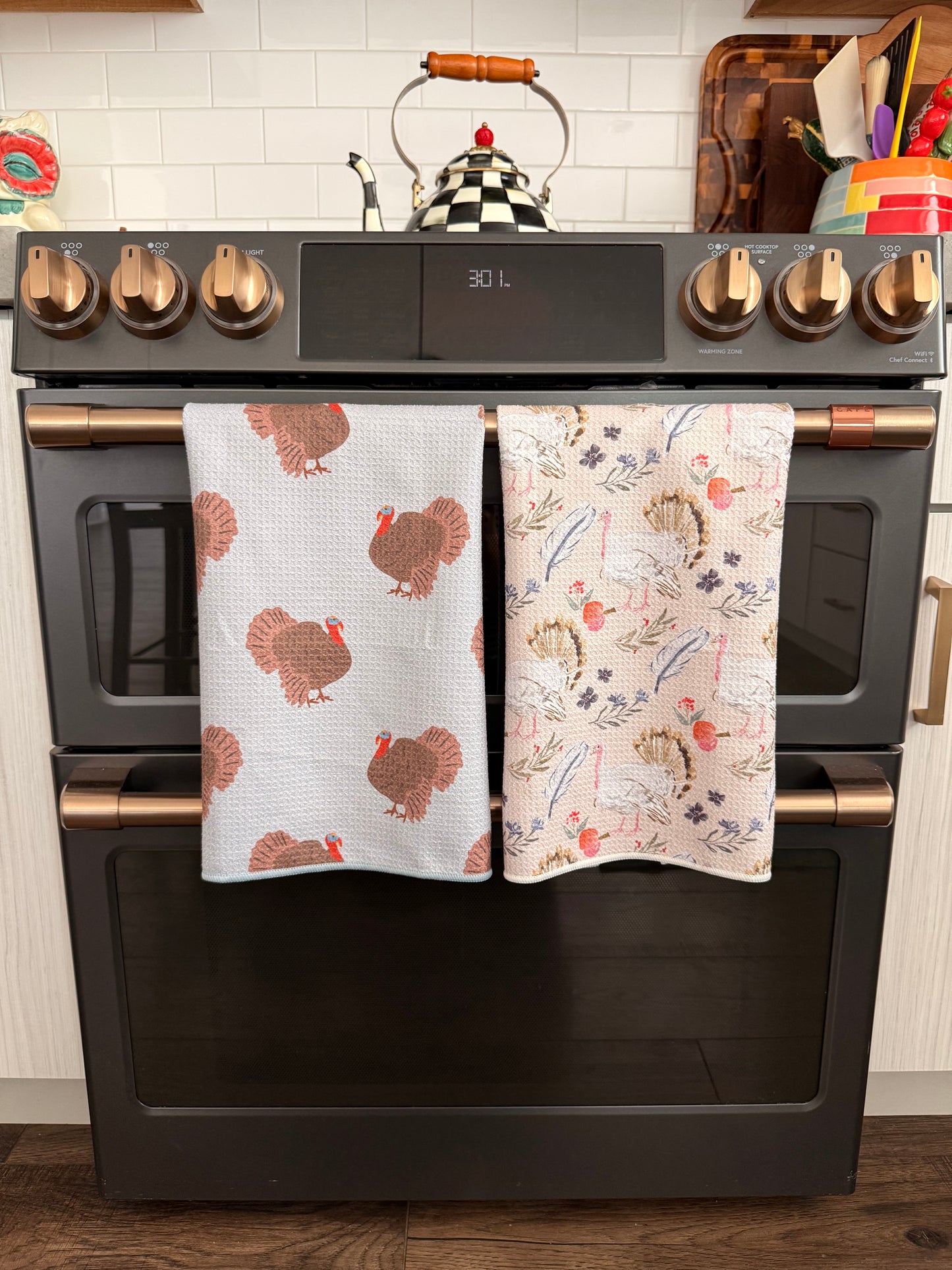 Strut Your Stuff: Double-Sided Hand Towel