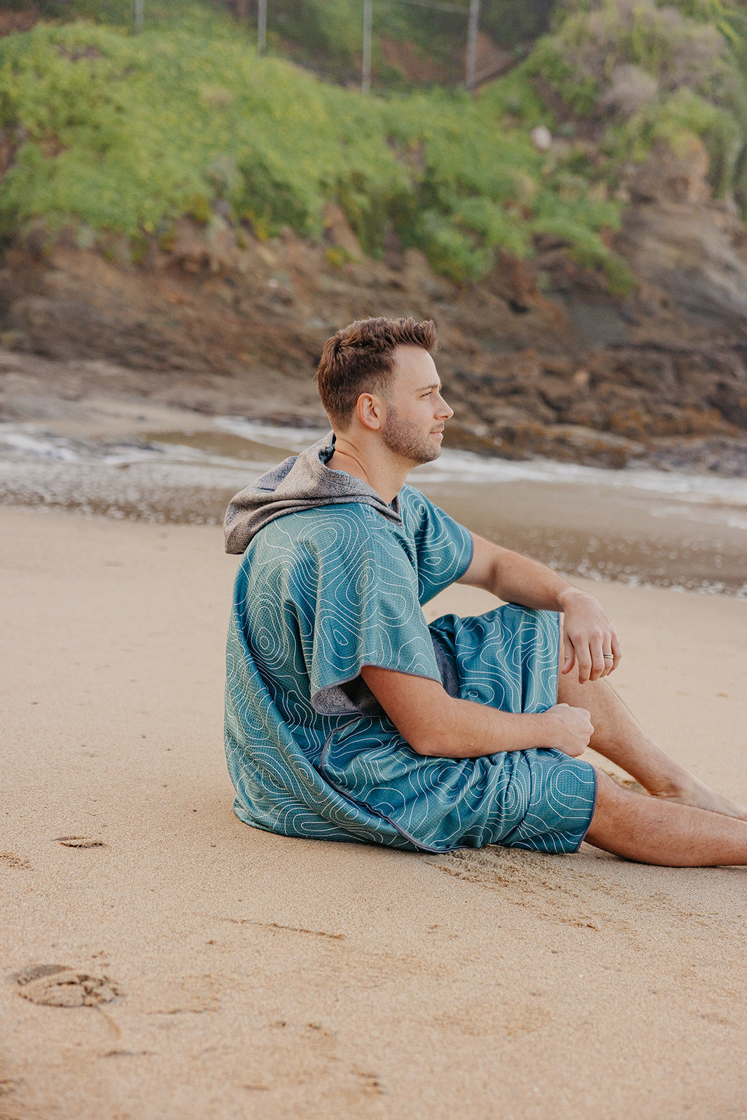 Shae: Reversible Poncho