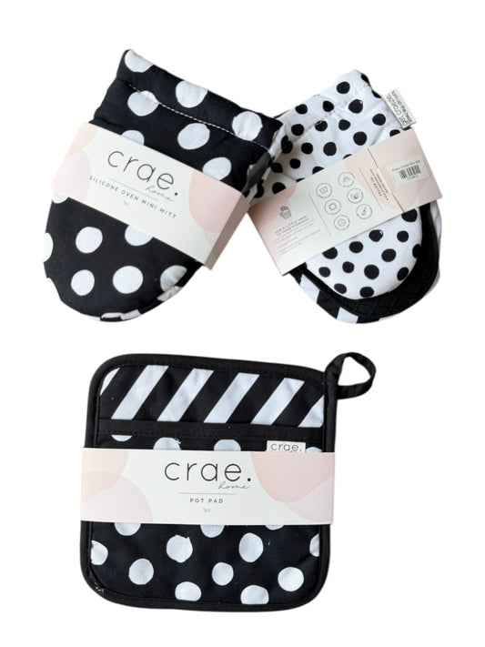 Polka Dottie: 2 Mini Mitt + 1 Pot Pad Bundle Pack