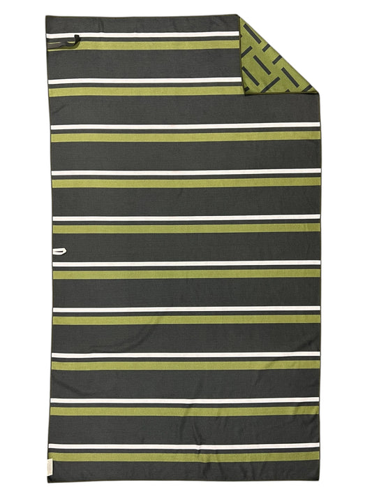 Al Pool Towel: Reversible