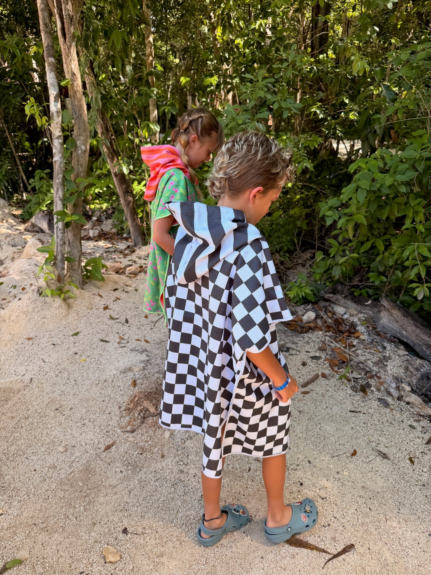 Checkmate: Reversible Poncho